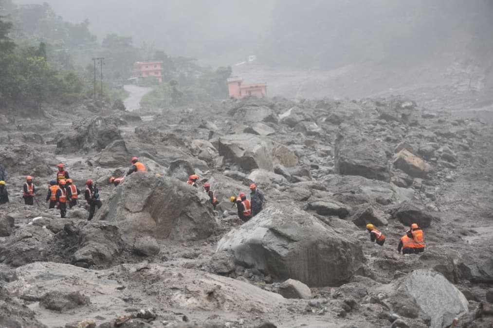 जलविद्युत आयोजनाबाट ३६१ जनाको उद्धार, ८९८ अझै सम्पर्कविहीन