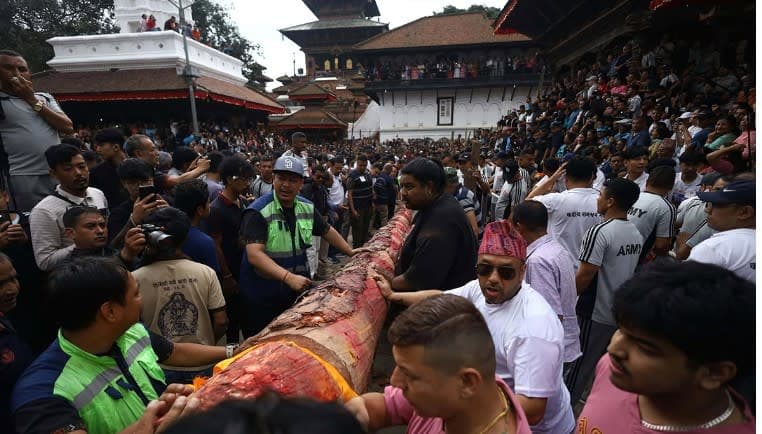सुरु भयो काठमाडौँको प्रमुख सांस्कृतिक पर्व इन्द्रजात्रा