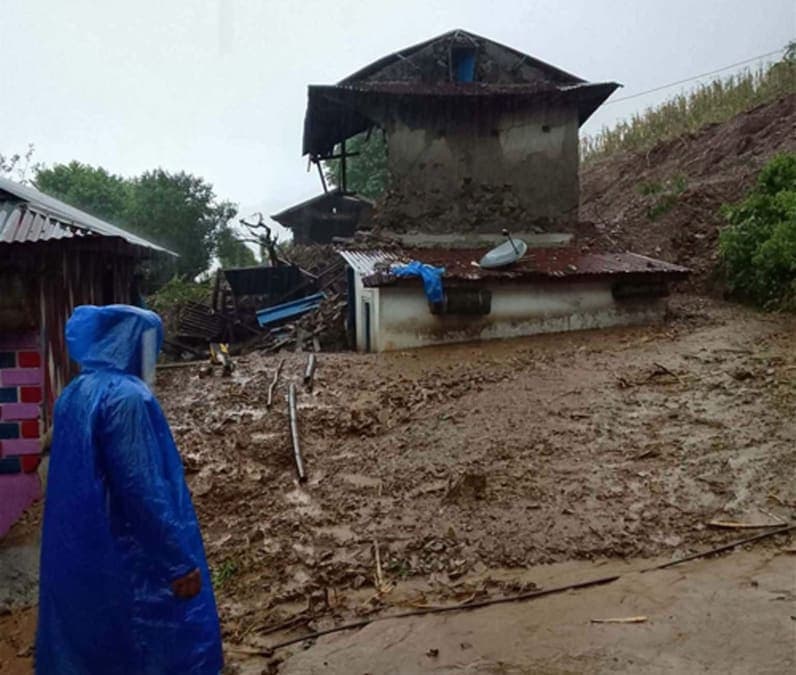 पहिरोमा परी पाल्पामा दुई जनाको मृत्यु
